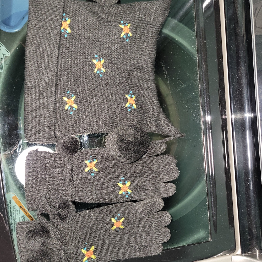 Chic Black Knit Hat and Gloves with Floral Embroidery